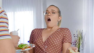 She Likes Her Cock In The Kitchen / Brazzers scene from zzfull.com/HC